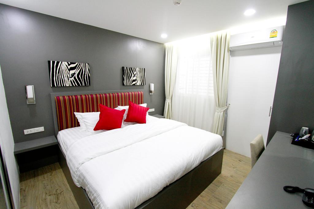 Coco@20 Hotell Bangkok Exteriör bild
